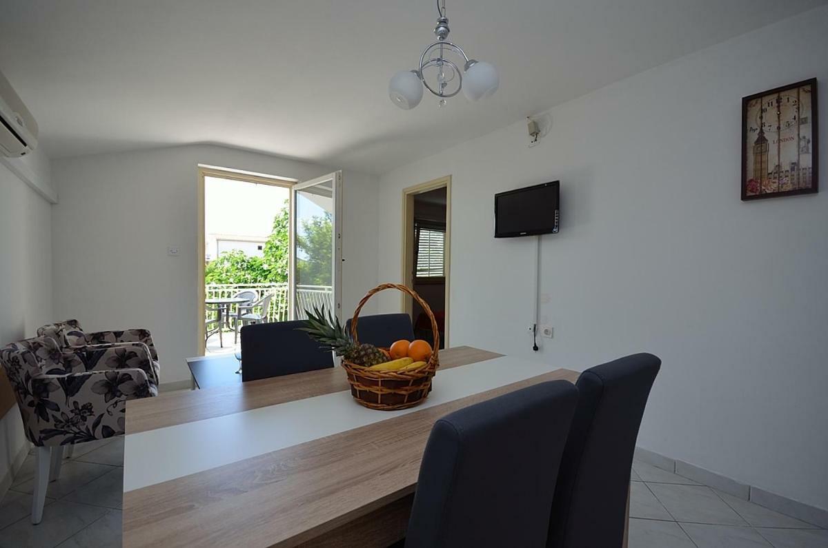 Apartmani Ana Tribalj Dış mekan fotoğraf