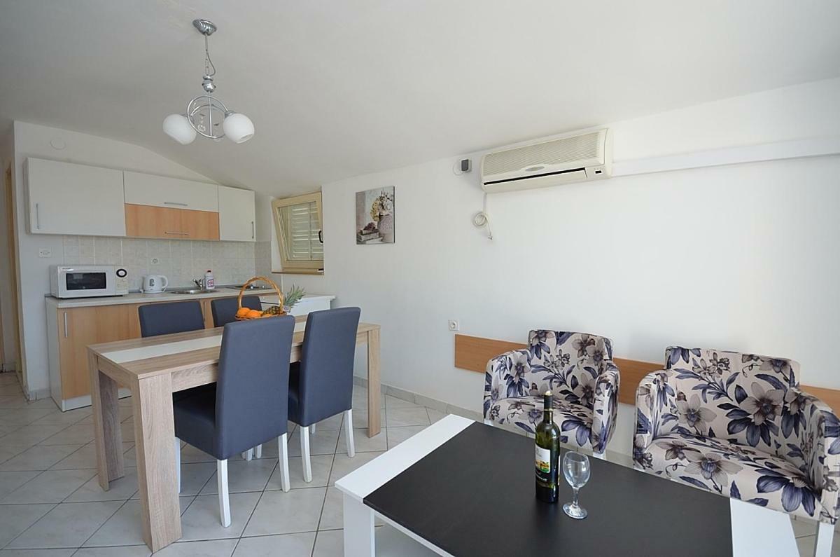 Apartmani Ana Tribalj Dış mekan fotoğraf